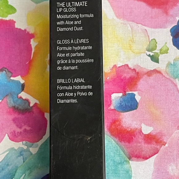 Contour & Highlight Duo and Lip Gloss - Picture 4 of 8